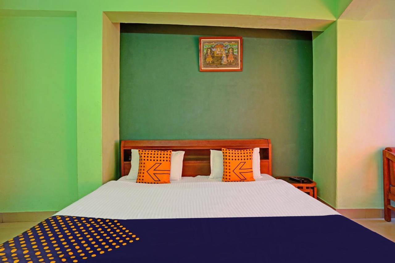 SPOT ON 79984 Hotel Castle View Masuri Exterior foto